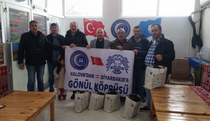 Altınova’dan Diyarbakır'daki 150 öğrenciye yardım eli