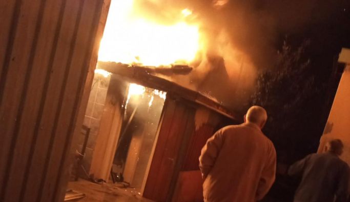 Altınova’da müstakil evde korkutan yangın
