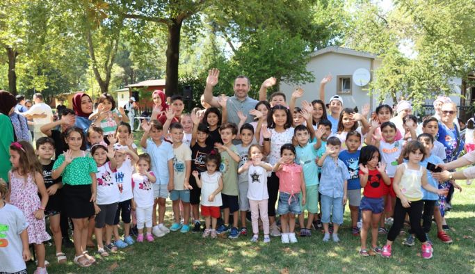 Başkan Vekili Tutuk çocukların sevinçlerine ortak oldu