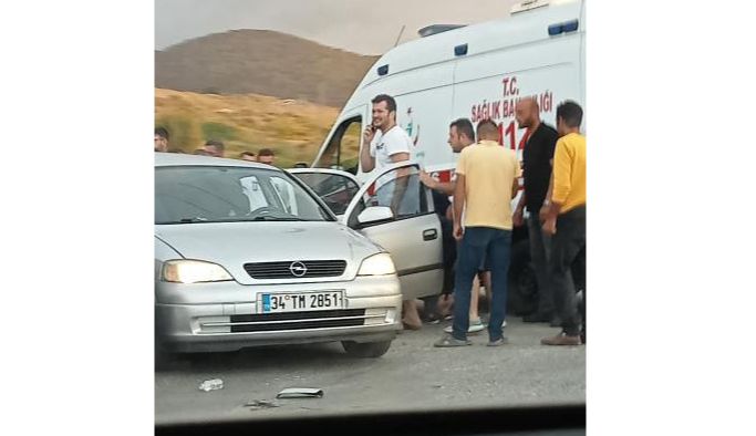 Yalova'da trafik kazasında 3 kişi yaralandı