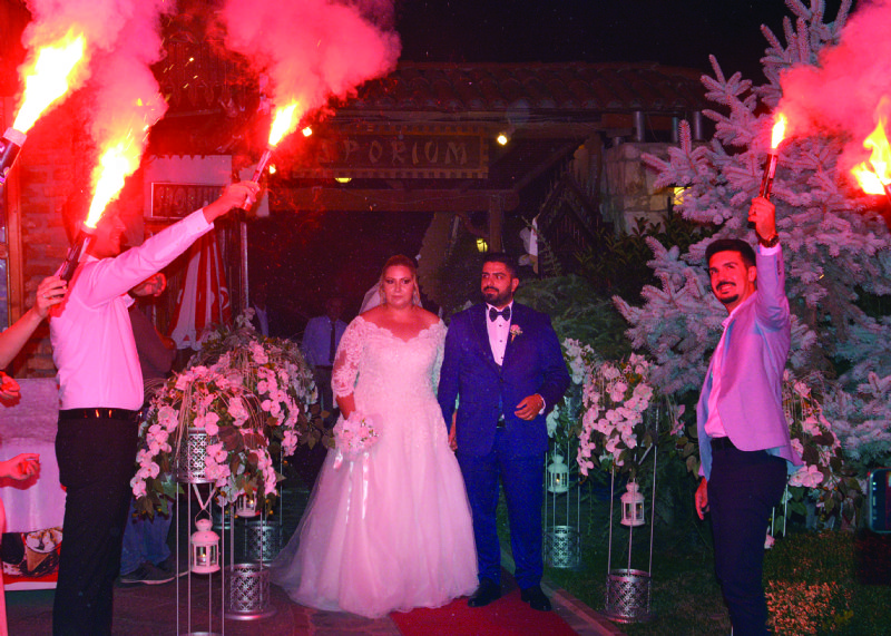 Yasemin ve Yunus Ozan, muhteşem bir düğünle evlendi