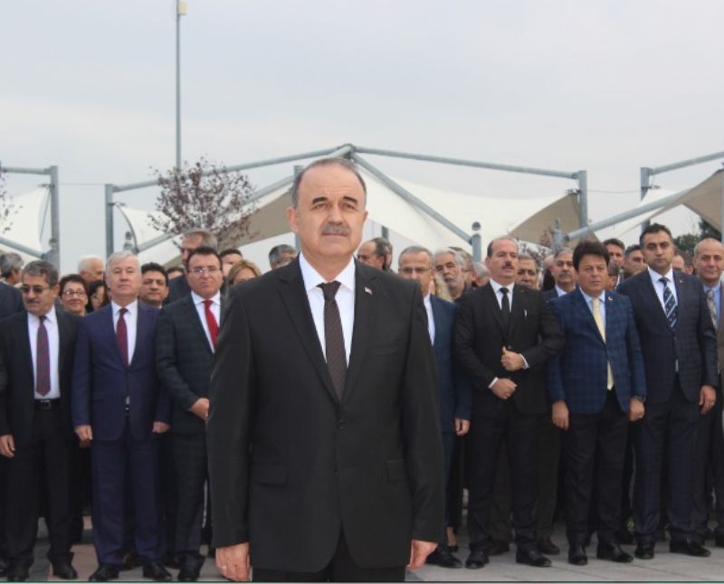 Ölümsüzlüğünün 80. yıl dönümünde Mustafa Kemal Atatürk saygıyla anıldı